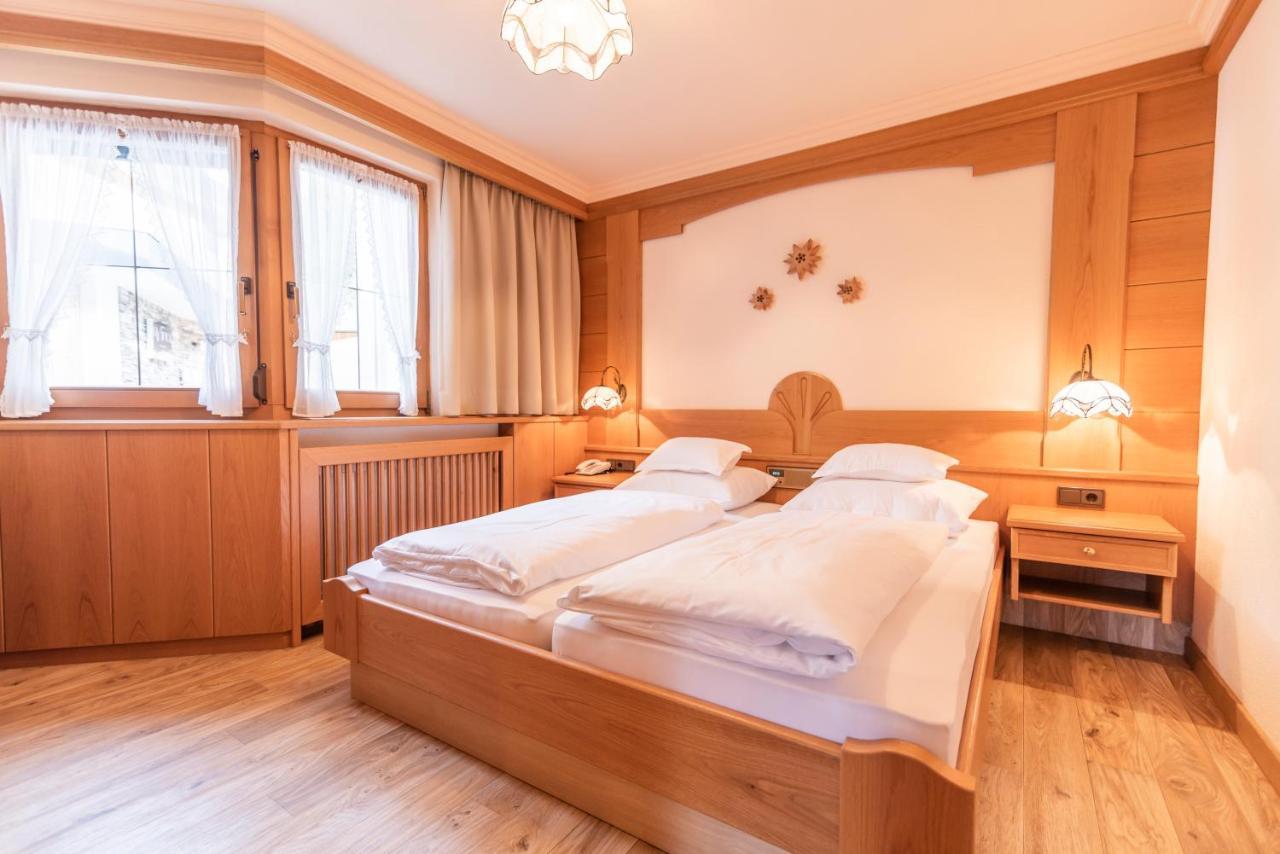 Hotel Garni Apart Tina Ишгль Экстерьер фото