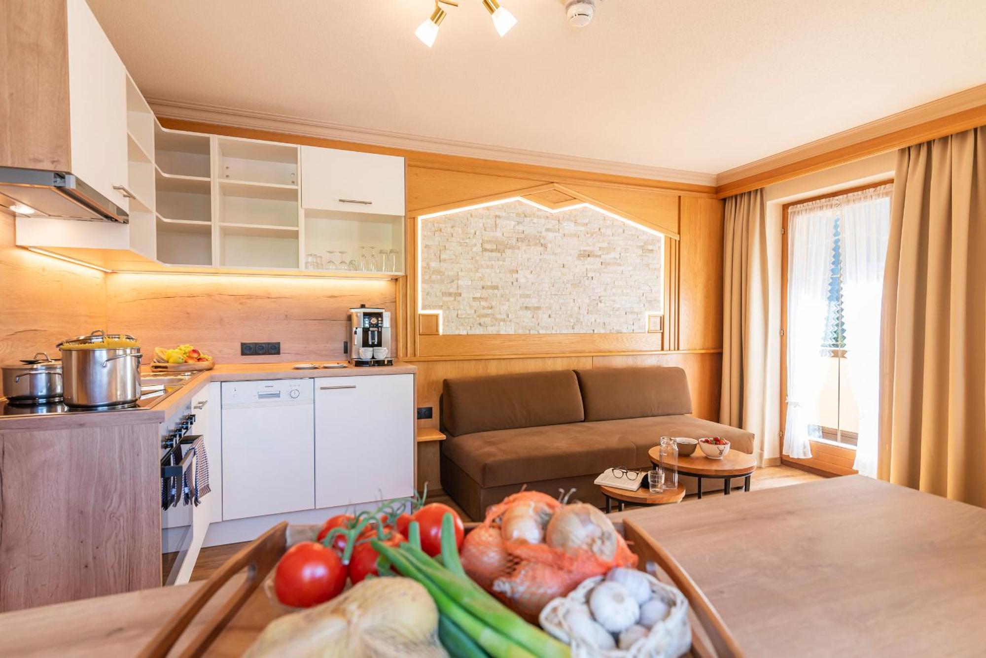 Hotel Garni Apart Tina Ишгль Экстерьер фото