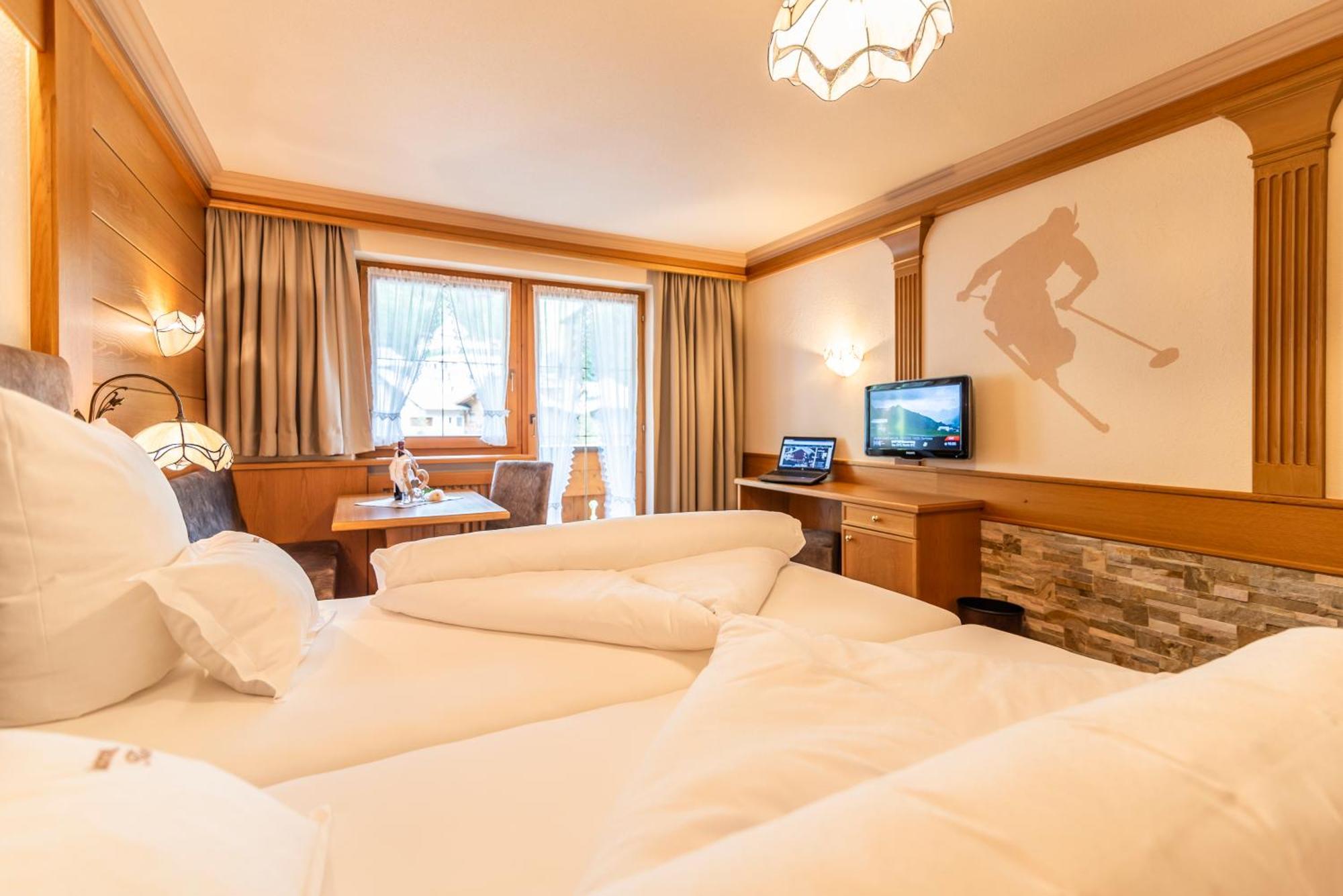 Hotel Garni Apart Tina Ишгль Экстерьер фото